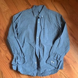 Mens chambray button down, Izod size L